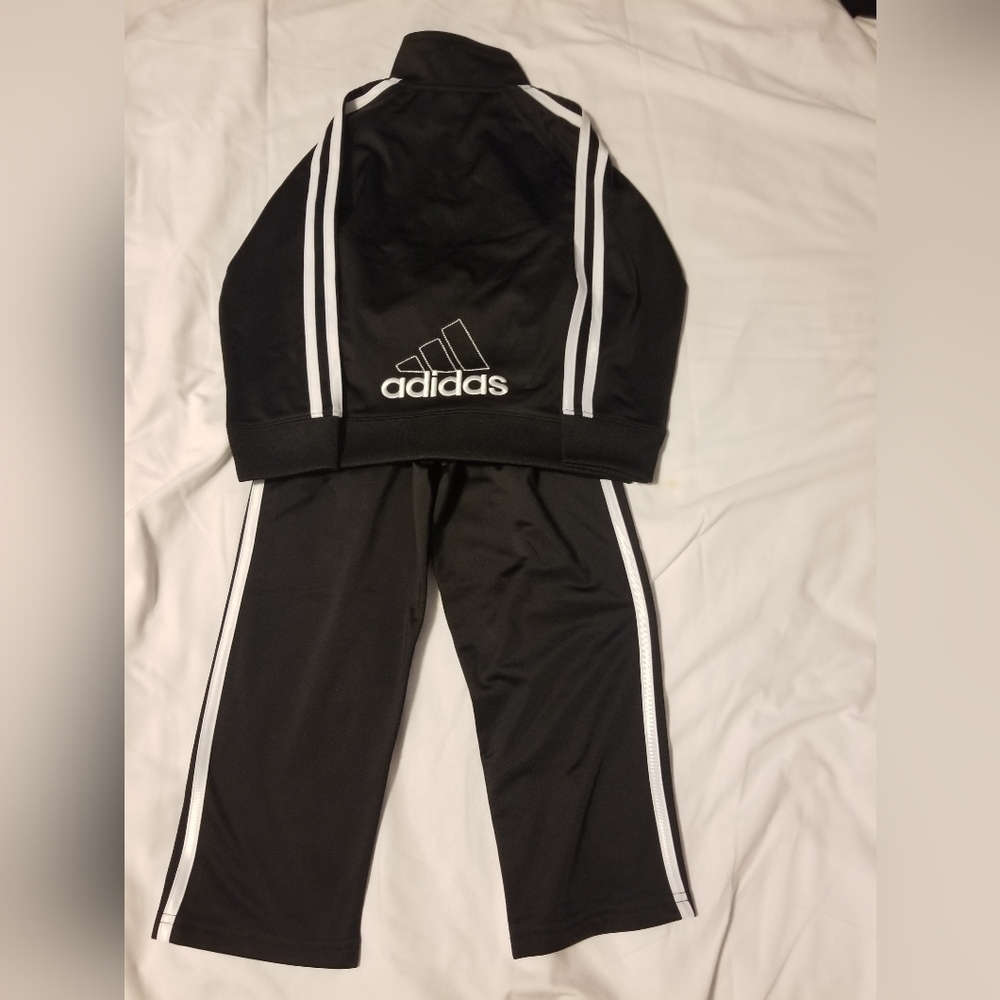 NWT Adidas Tracksuit Size 5 Color Black/White - Picture 2 of 12